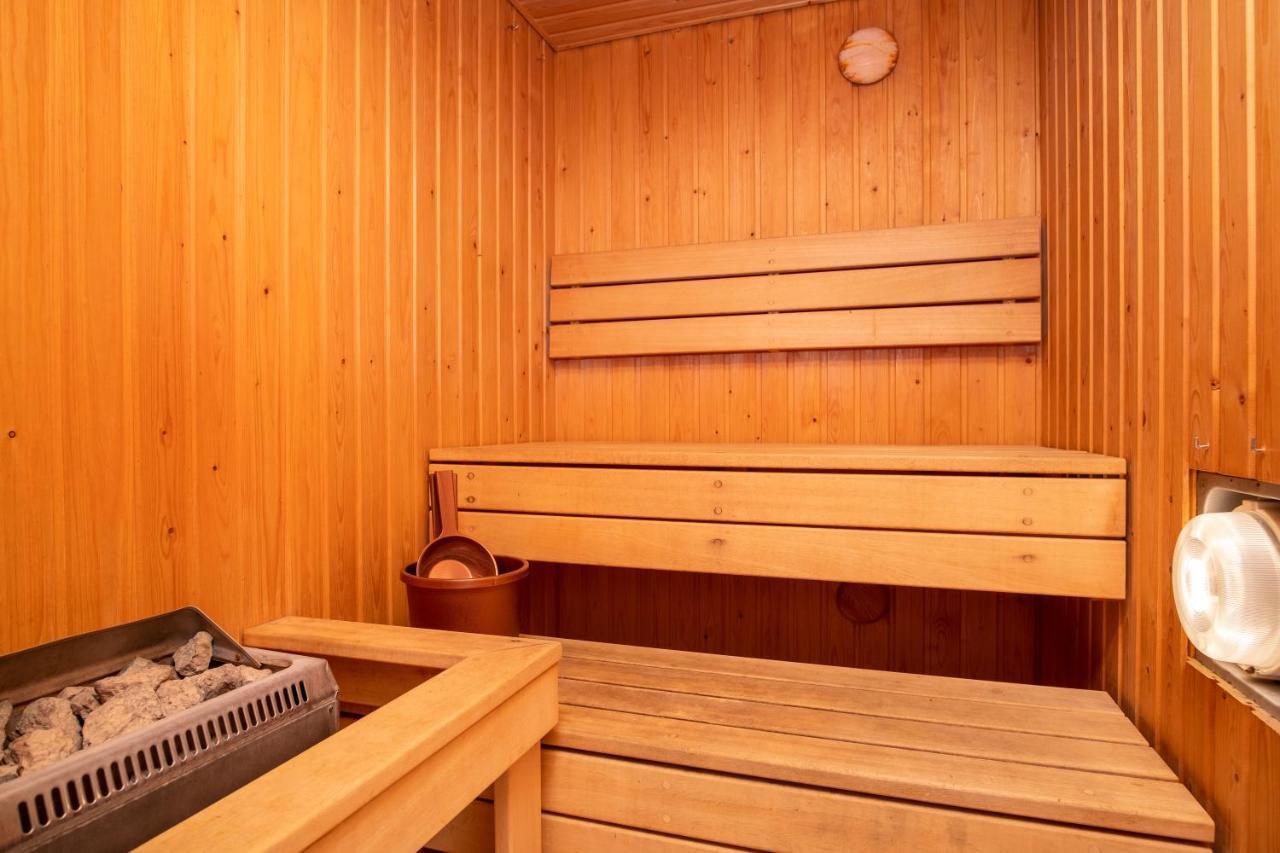 Old Town 2-Bathroom Apartment With Sauna 塔林 外观 照片