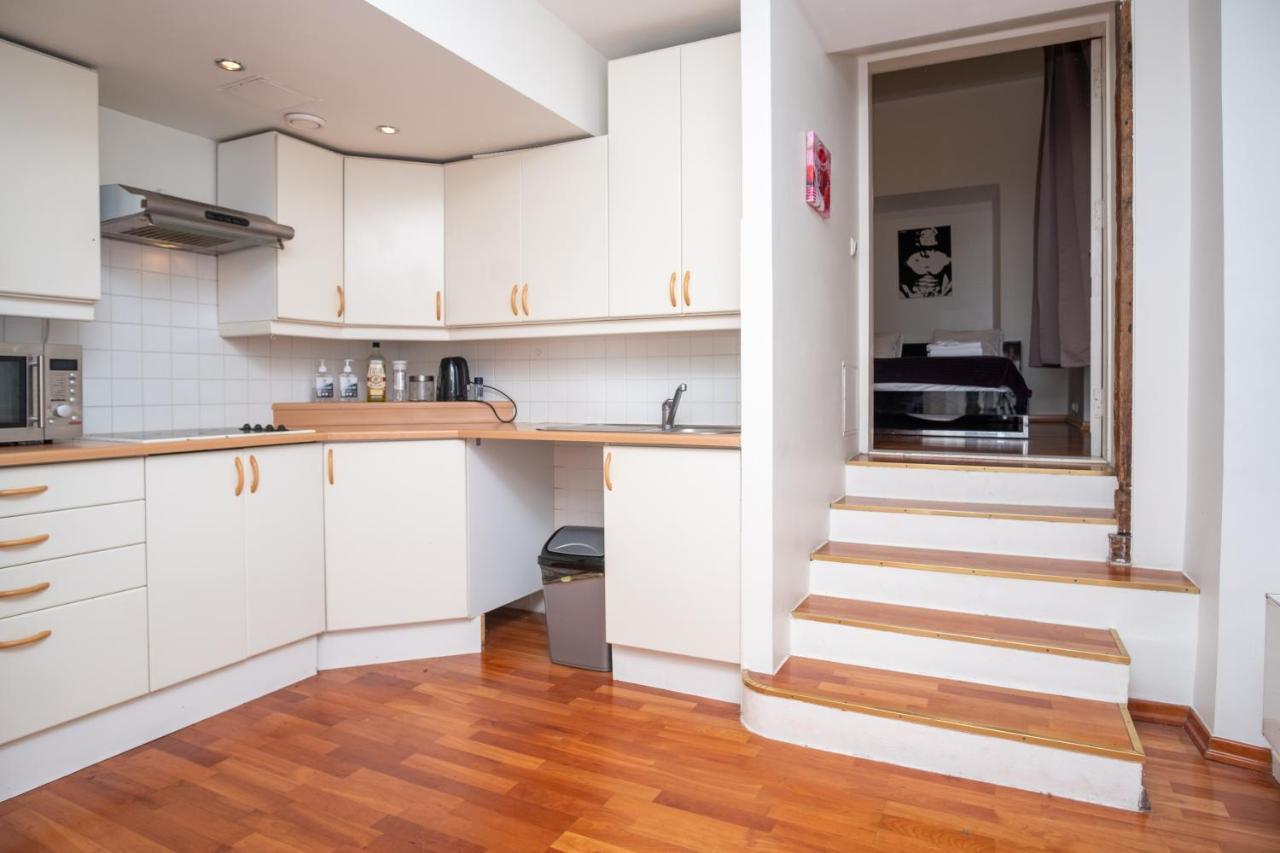 Old Town 2-Bathroom Apartment With Sauna 塔林 外观 照片